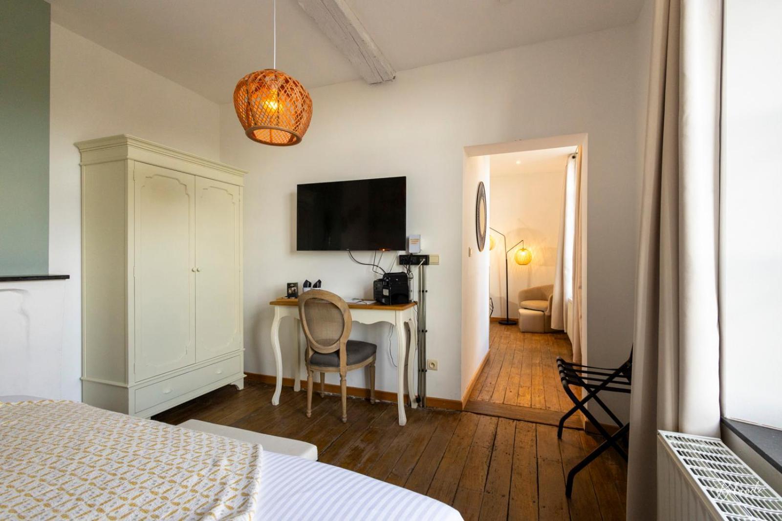 Bed and Breakfast La Chocolaterie Roly Экстерьер фото